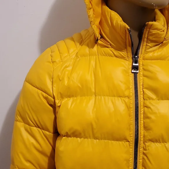 Guess yellow men's jacket